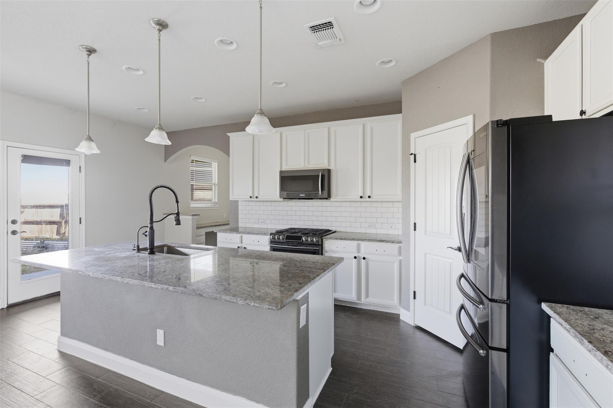 504 Andele WAY photo 13