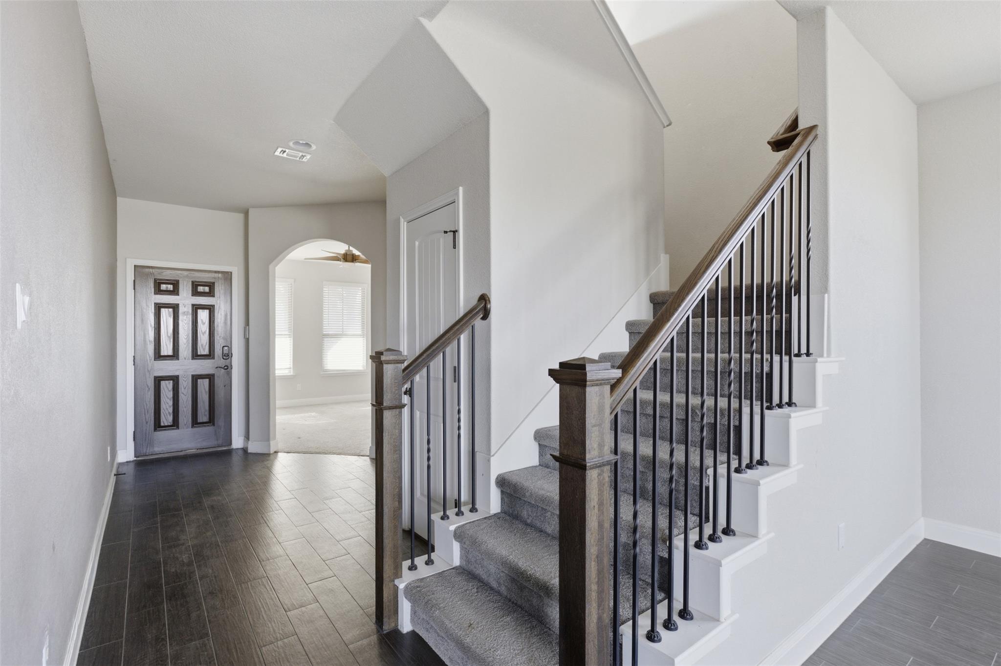 504 Andele WAY photo 8