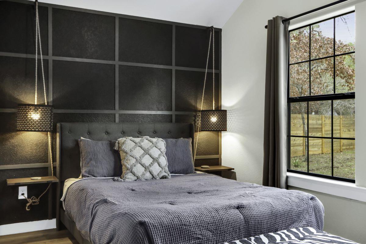 106 Chapparal CIR photo 18