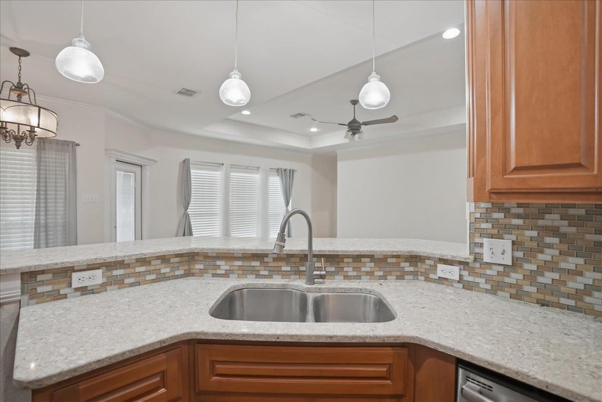 7166 Lake Placid DR photo 9