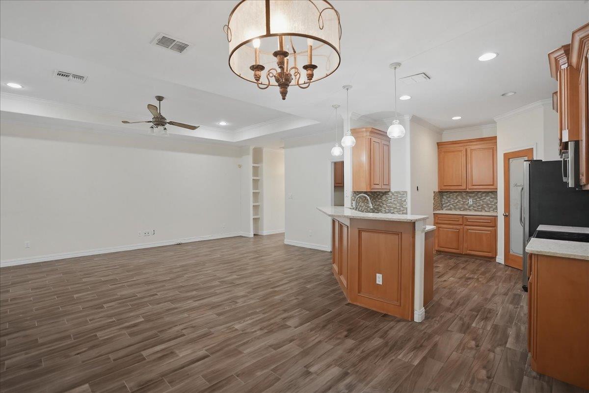 7166 Lake Placid DR photo 6