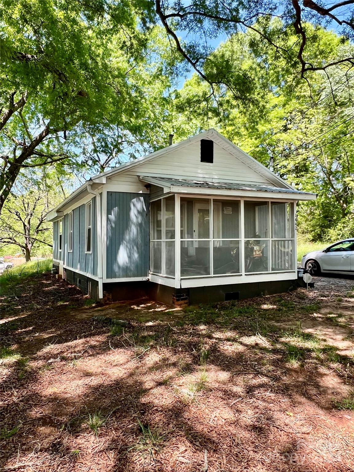 Homes for sale in Statesville, NC | 1442 School St, Statesville, NC 28677 | MLS# 4133426