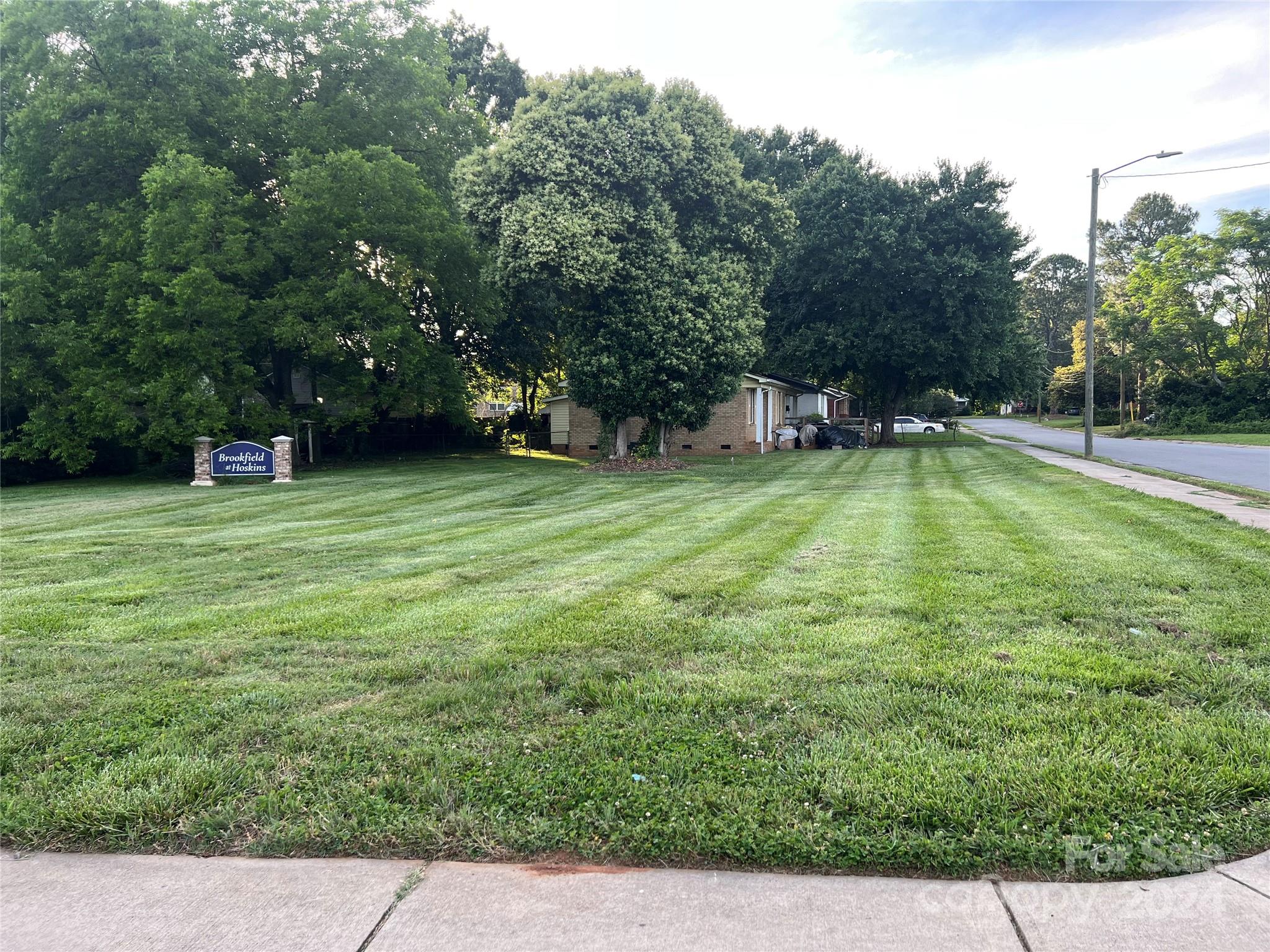 120 Hoskins Road Charlotte, North Carolina, United States Home For Sale