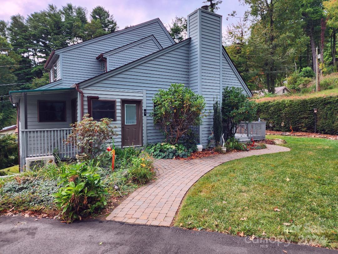 317 Robertson Street Burnsville, North Carolina, United States Home