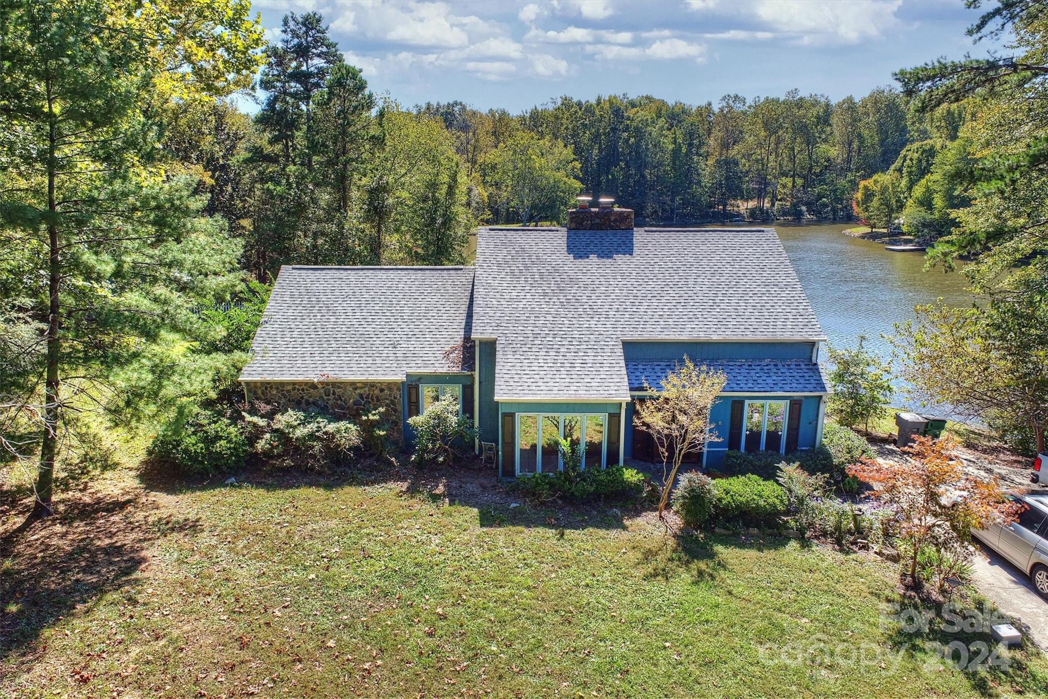 7400 Delta Lane Charlotte, North Carolina, United States Home For Sale