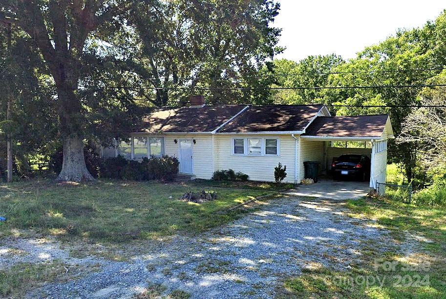 2124 Northwest Boulevard Newton, North Carolina, United States Home