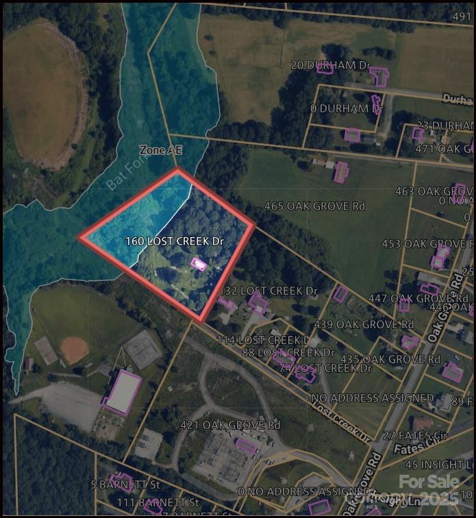 160 Lost Creek Dr, Flat Rock, NC 28731