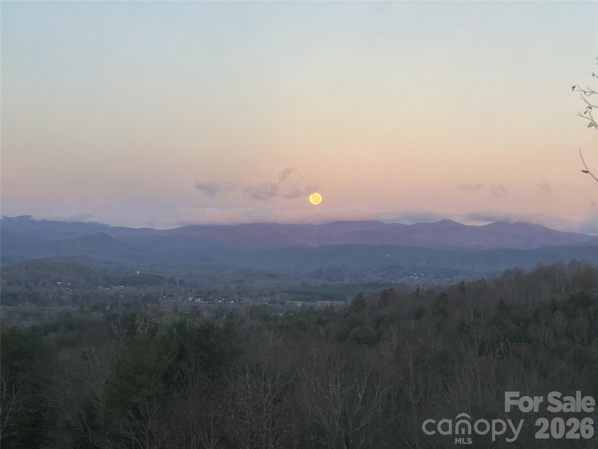 258 Deer Run, Hendersonville, NC, 28739