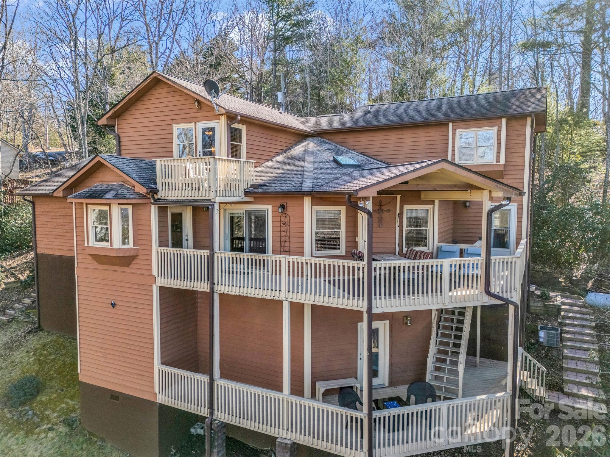 258 Deer Run, Hendersonville, NC, 28739
