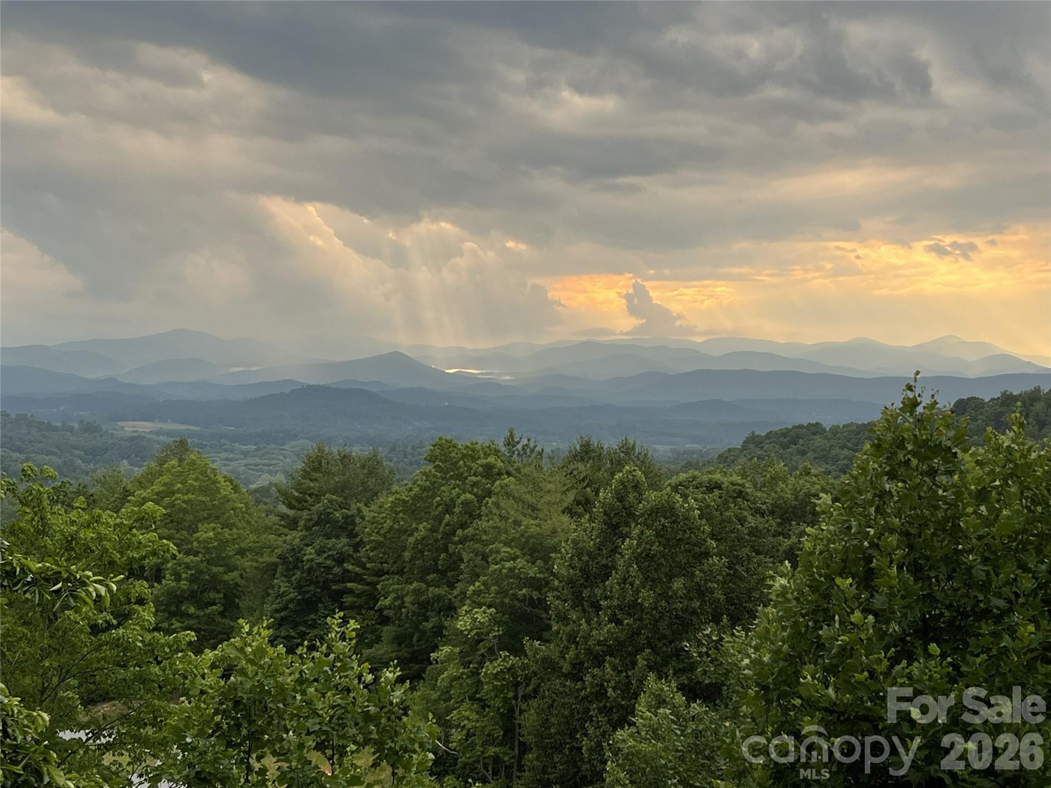 258 Deer Run, Hendersonville, NC, 28739