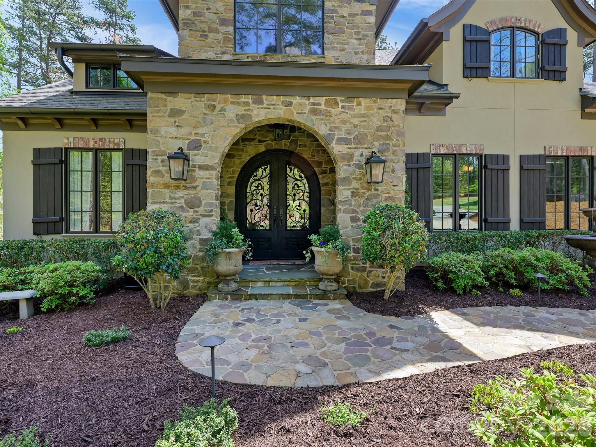 MLS #CAR4362402 image #1