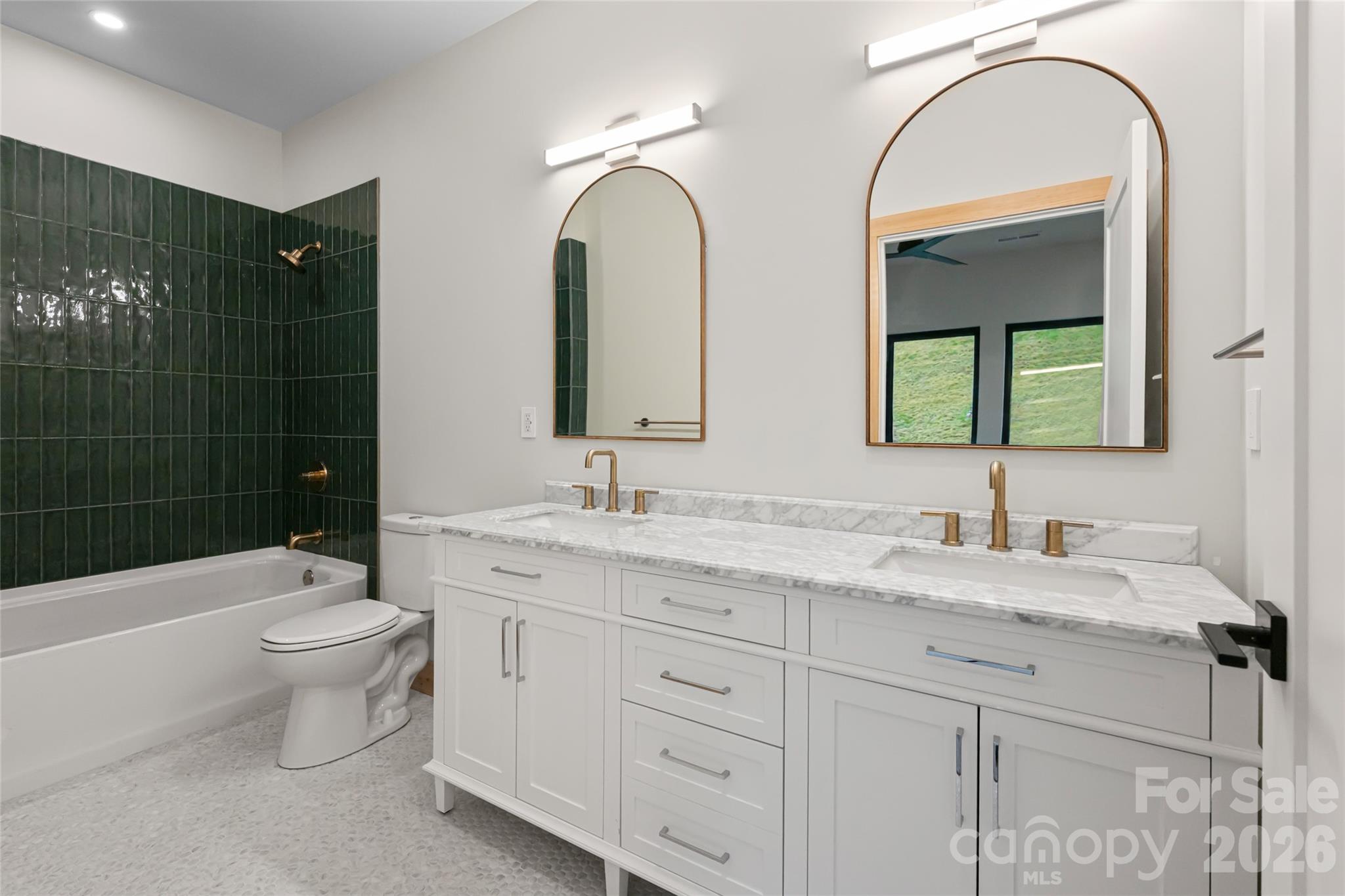 MLS #CAR4363754 image #16