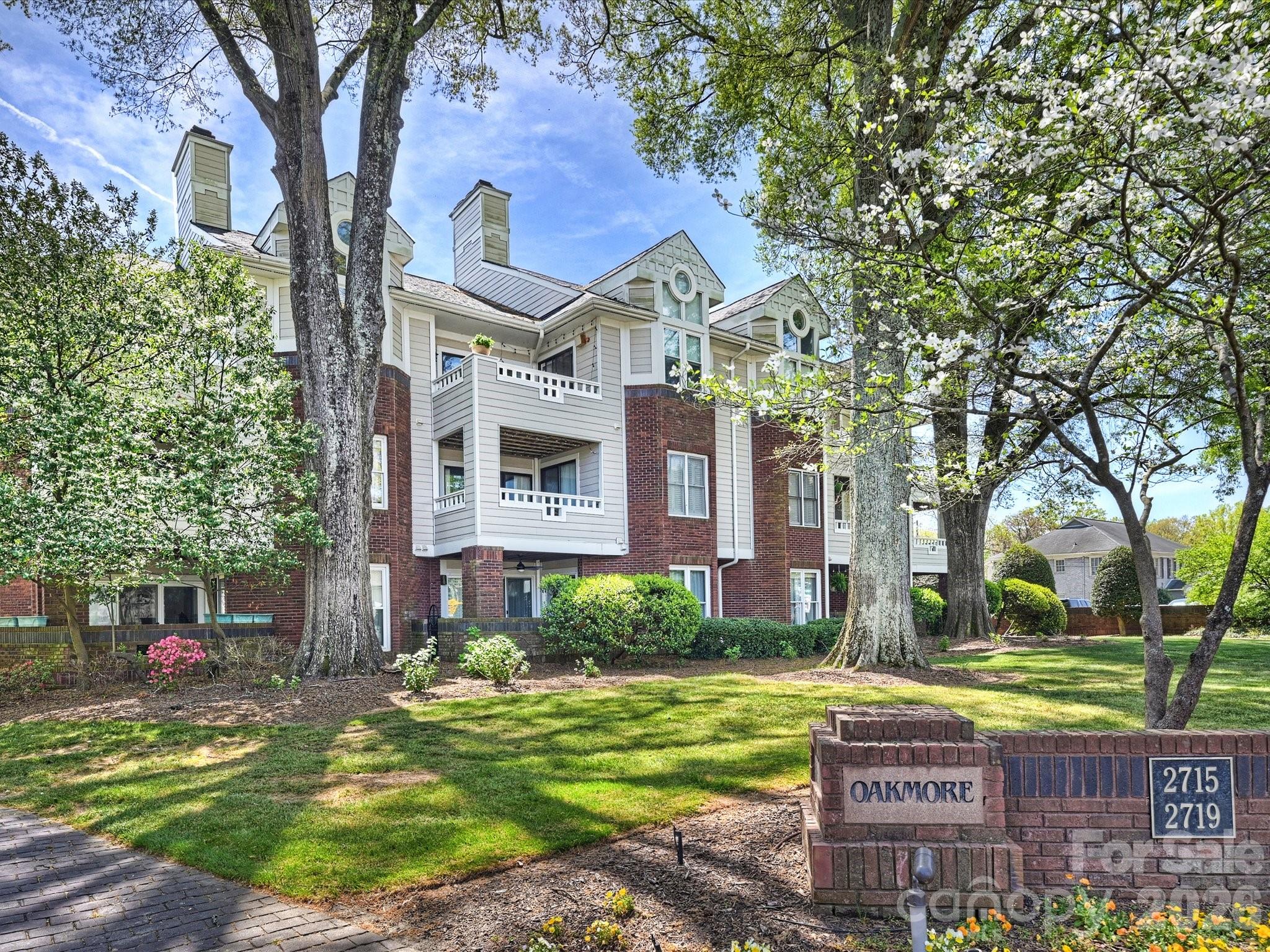 2719 Selwyn Avenue #11, Charlotte NC 28209
