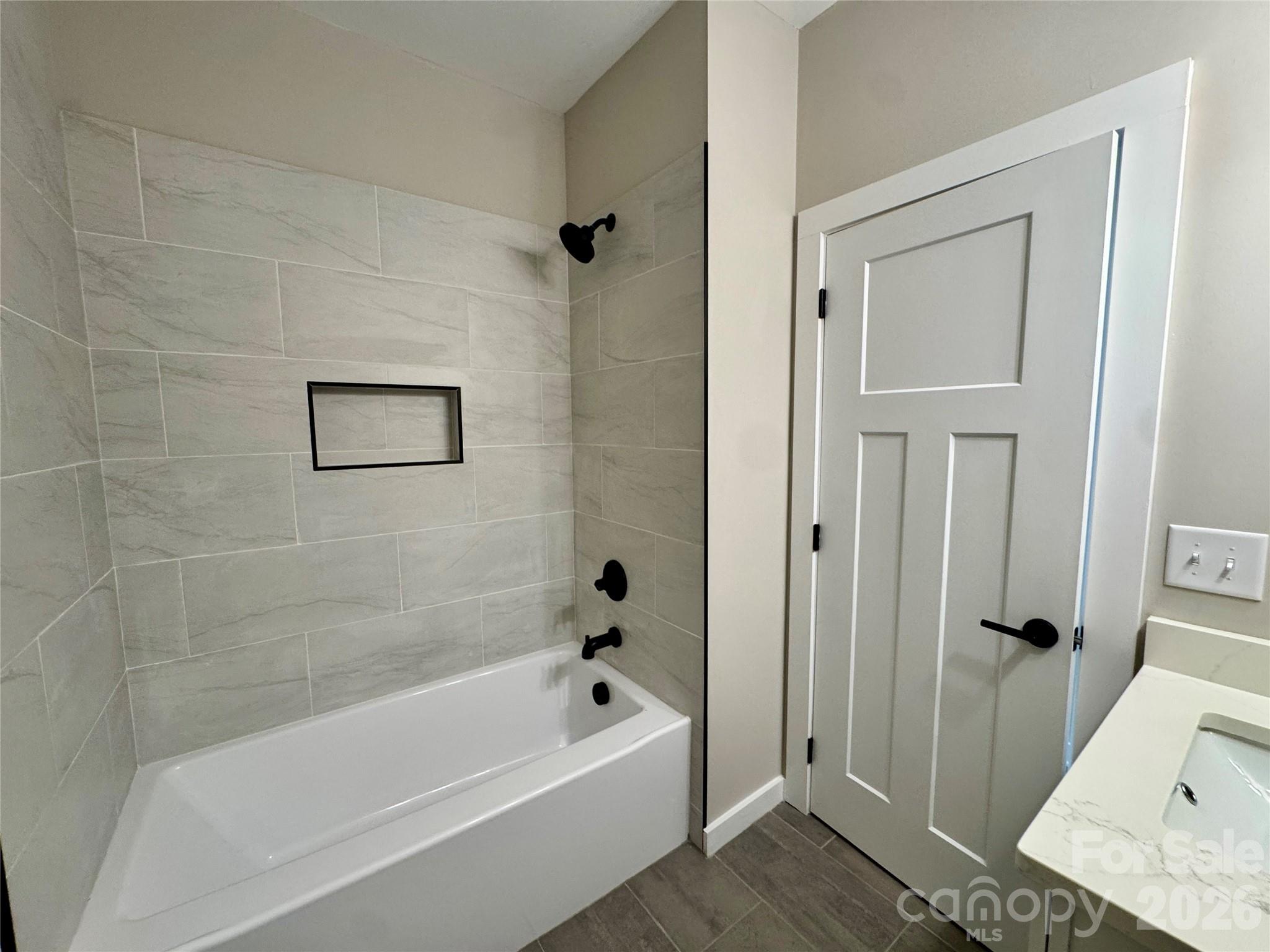 MLS #CAR4365517 image #12