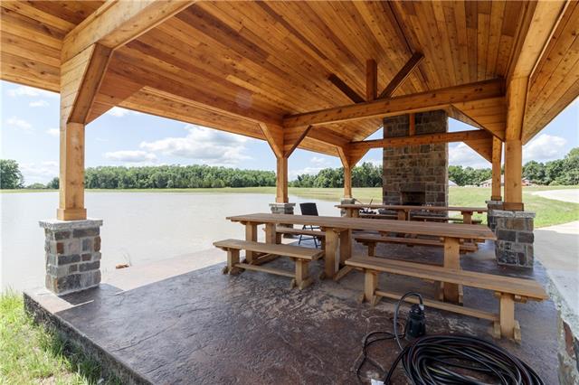 161 11th Rd, Warrensburg, MO 64093