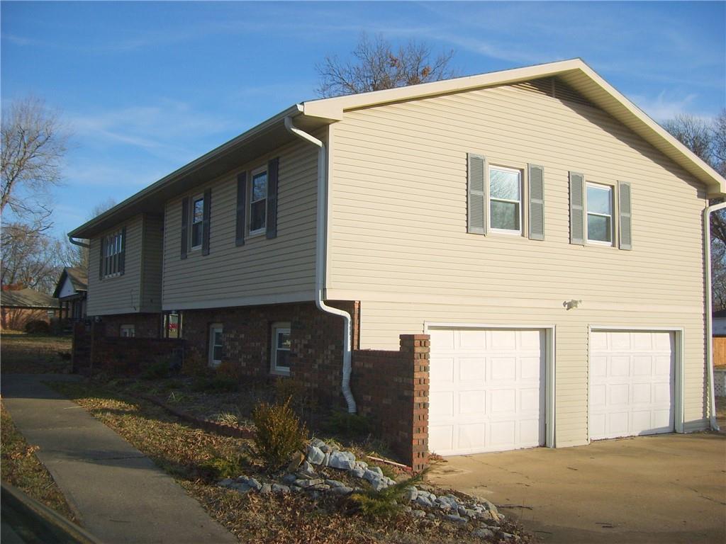 417 S Dittman Street, Frontenac KS 66763 House for Sale in Frontenac