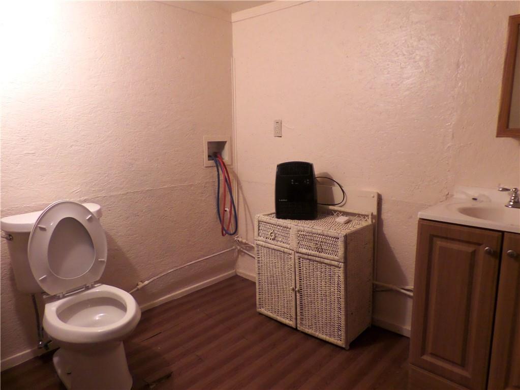 13424 Parker Ave, Grandview, MO 64030