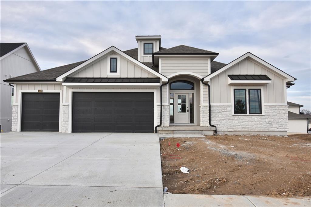 8312 76th Ter, Kansas City, MO 64158