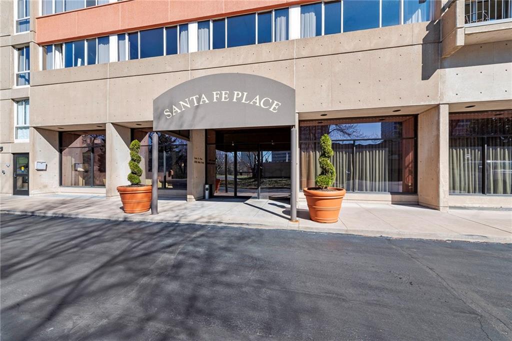 Kansas City Metro Condos/Townhomes for Sale | Under $325,000