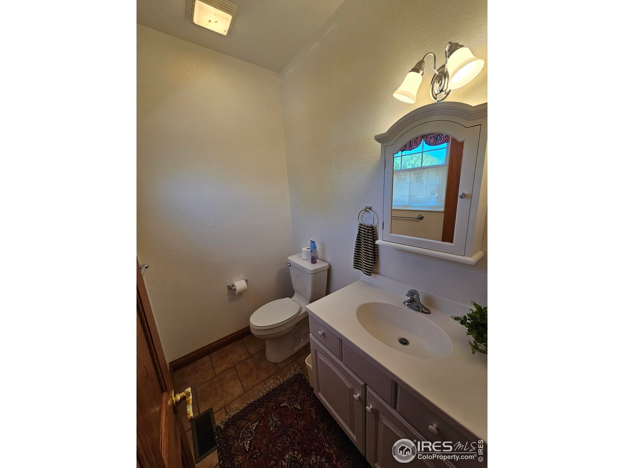 17606 County Road Q.8