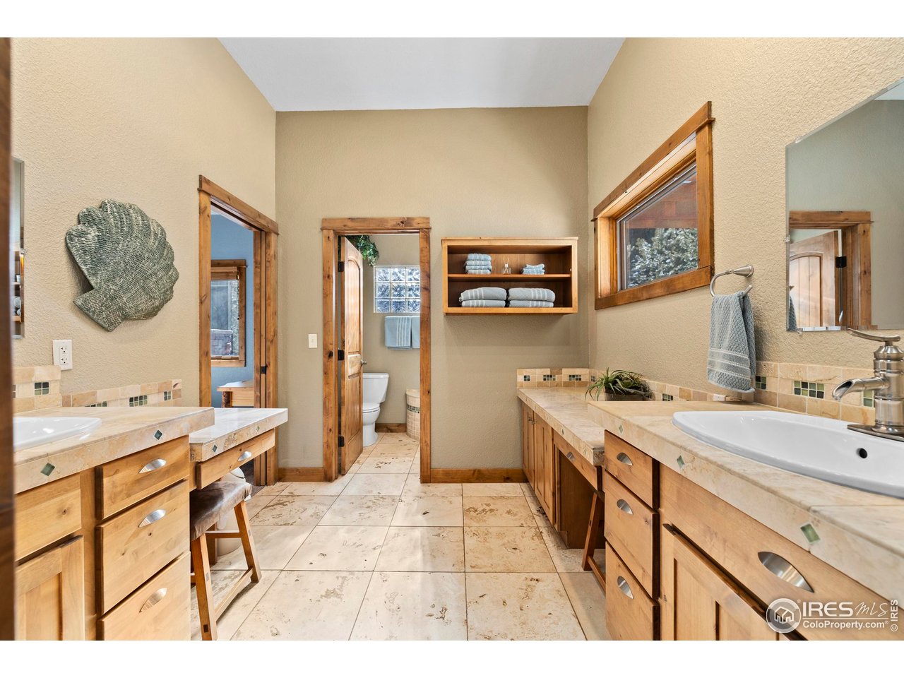 952 Skinner Gulch Rd