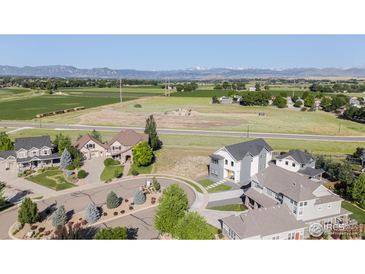 1475 Davis Ct