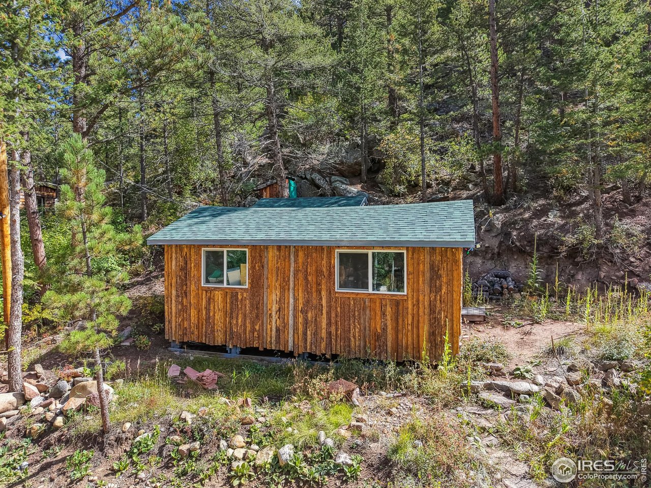 543 Riverside Dr