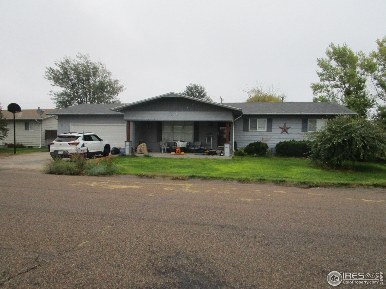322 VINE St