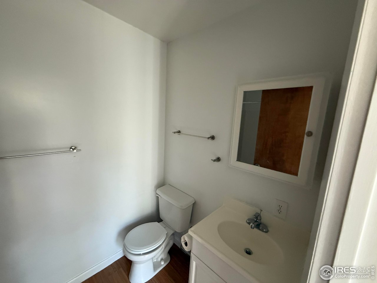 22 Circle Dr