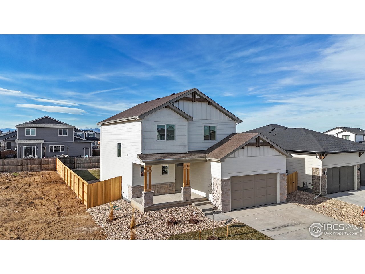 1395 S Gardenia Dr