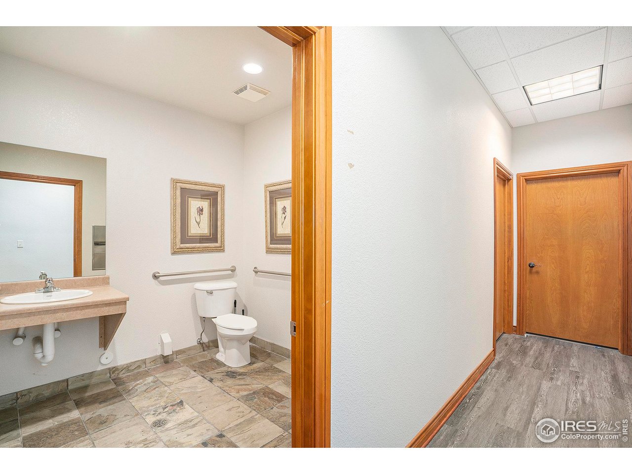 3726 S Timberline Rd
