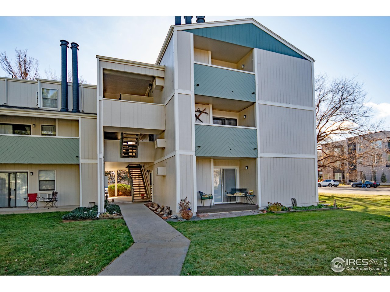 512 E Monroe Dr