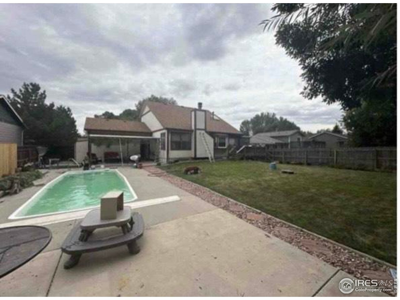 2913 Eindborough Dr
