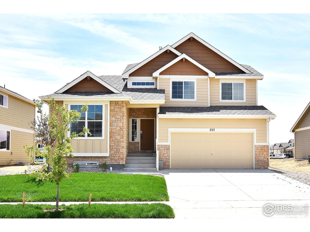 2380 Jasmine Ln