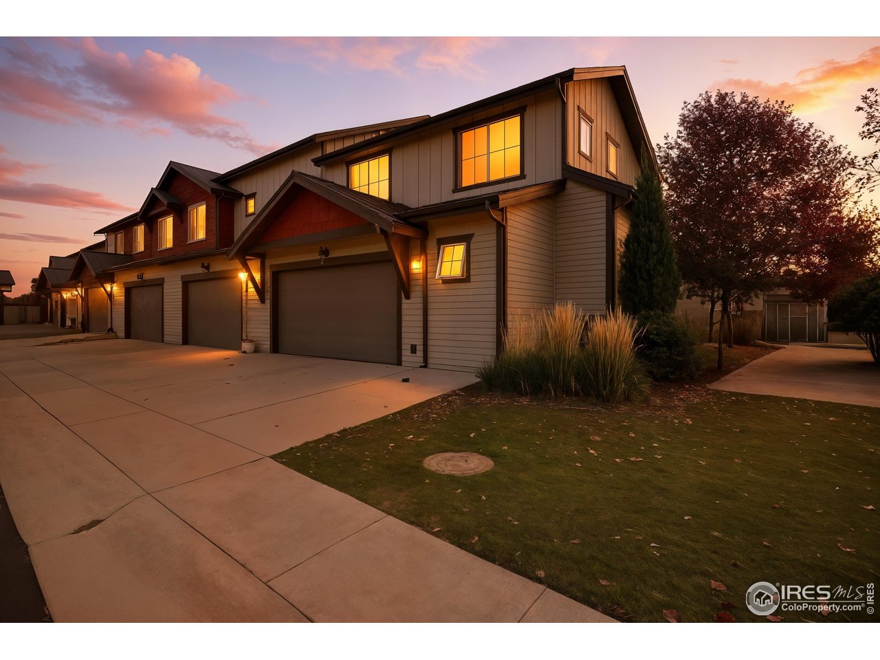 6328 Pumpkin Ridge Dr
