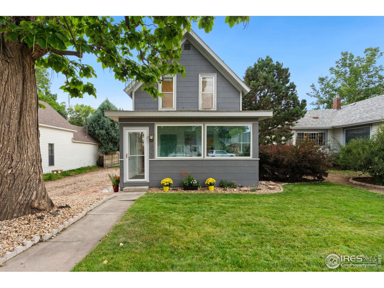 322 Maple Ave