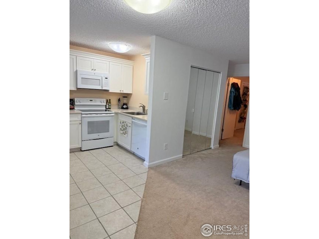 3161 Madison Ave