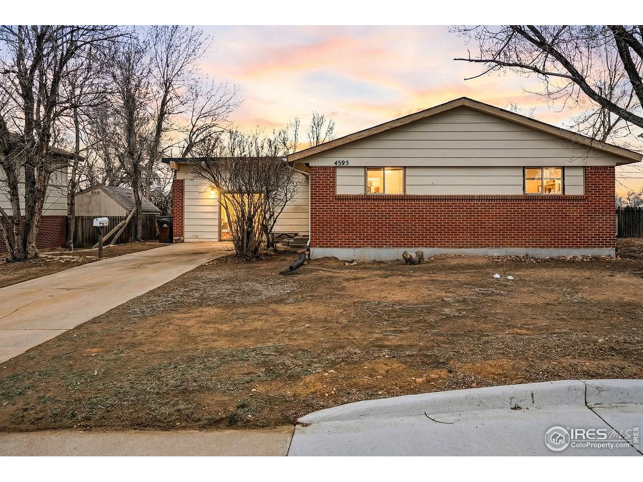 4595 Moorhead Ave