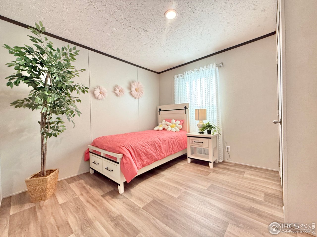 41300 County Road 80