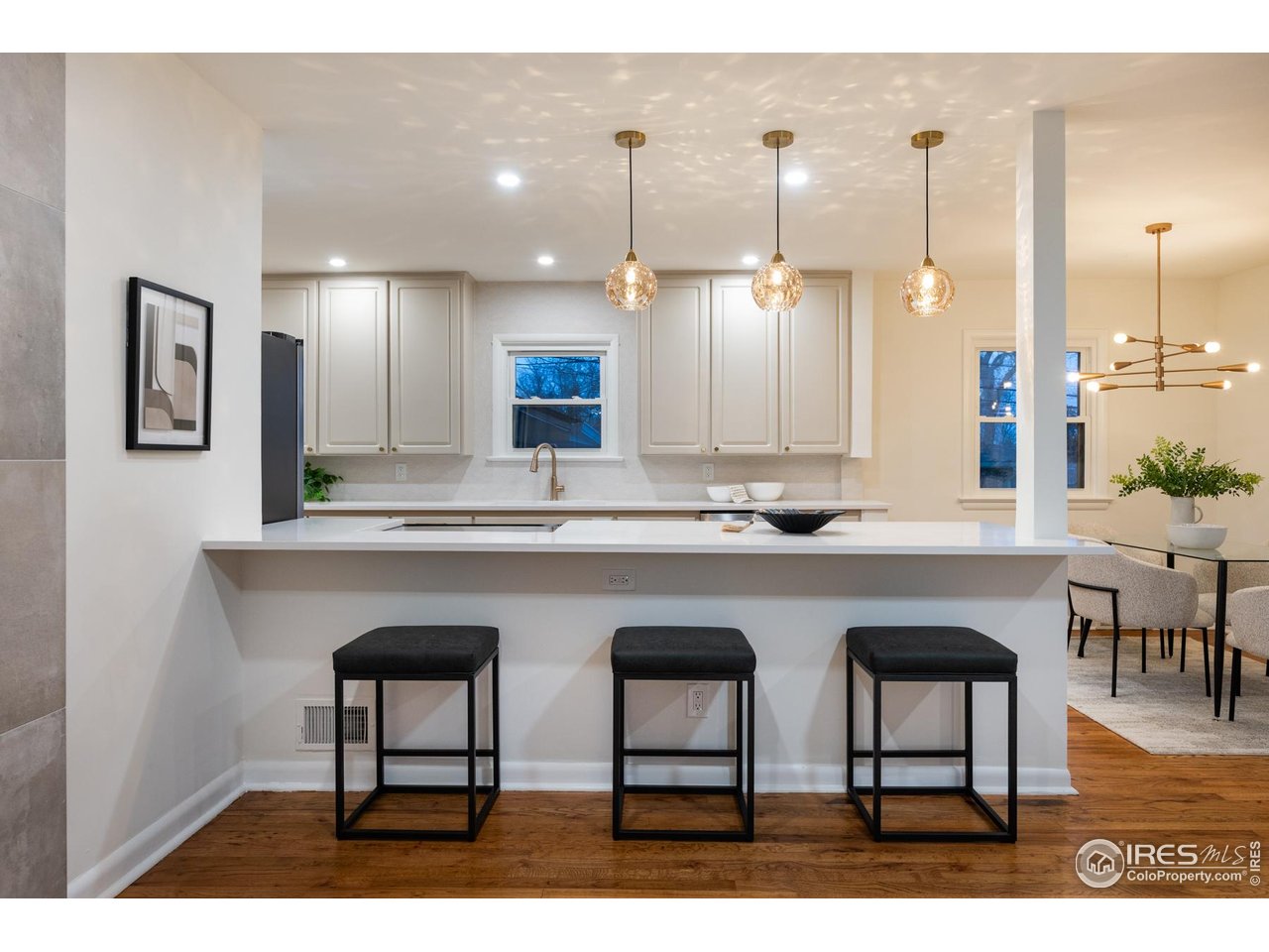 6 Sunset Cir