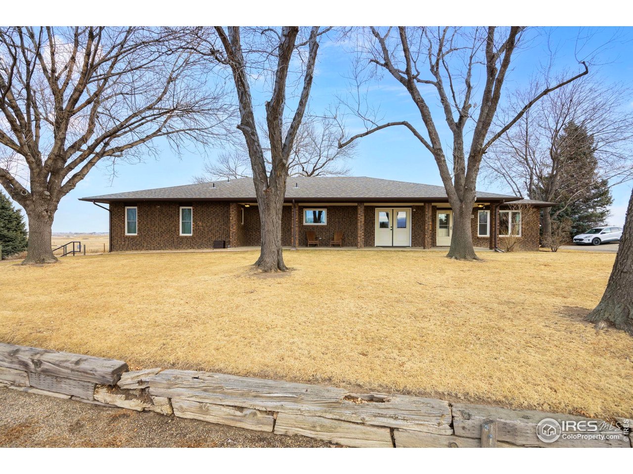 5215 E County Road 16