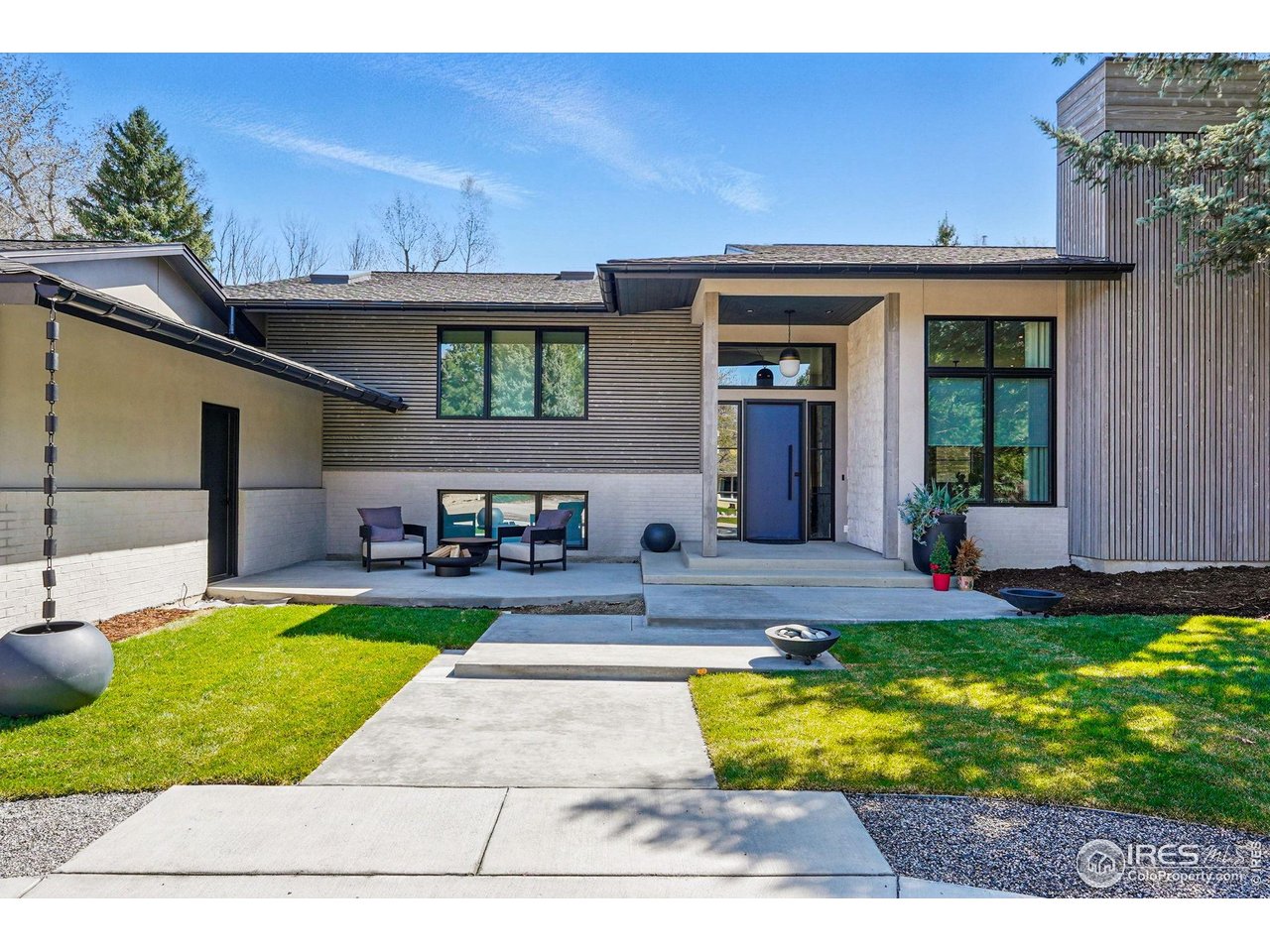 6923 Hunter Pl