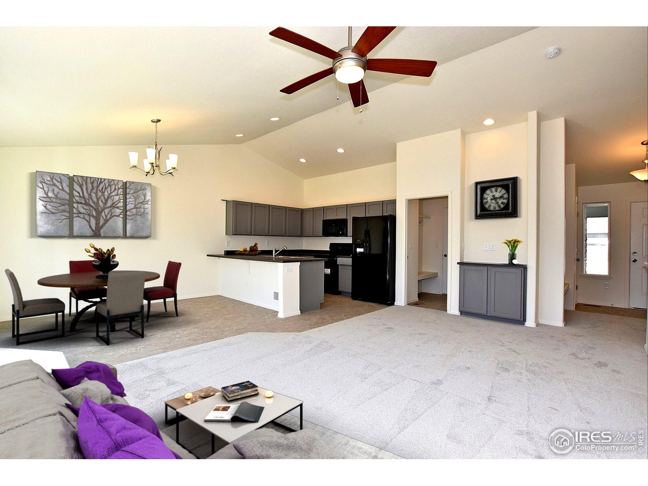 2356 Jasmine Ln