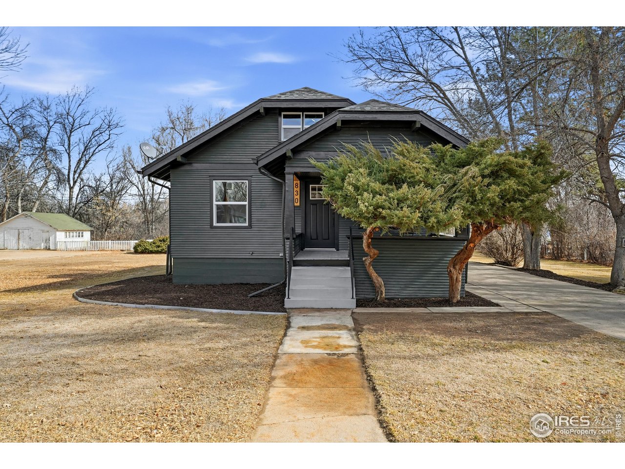 830 Martin St