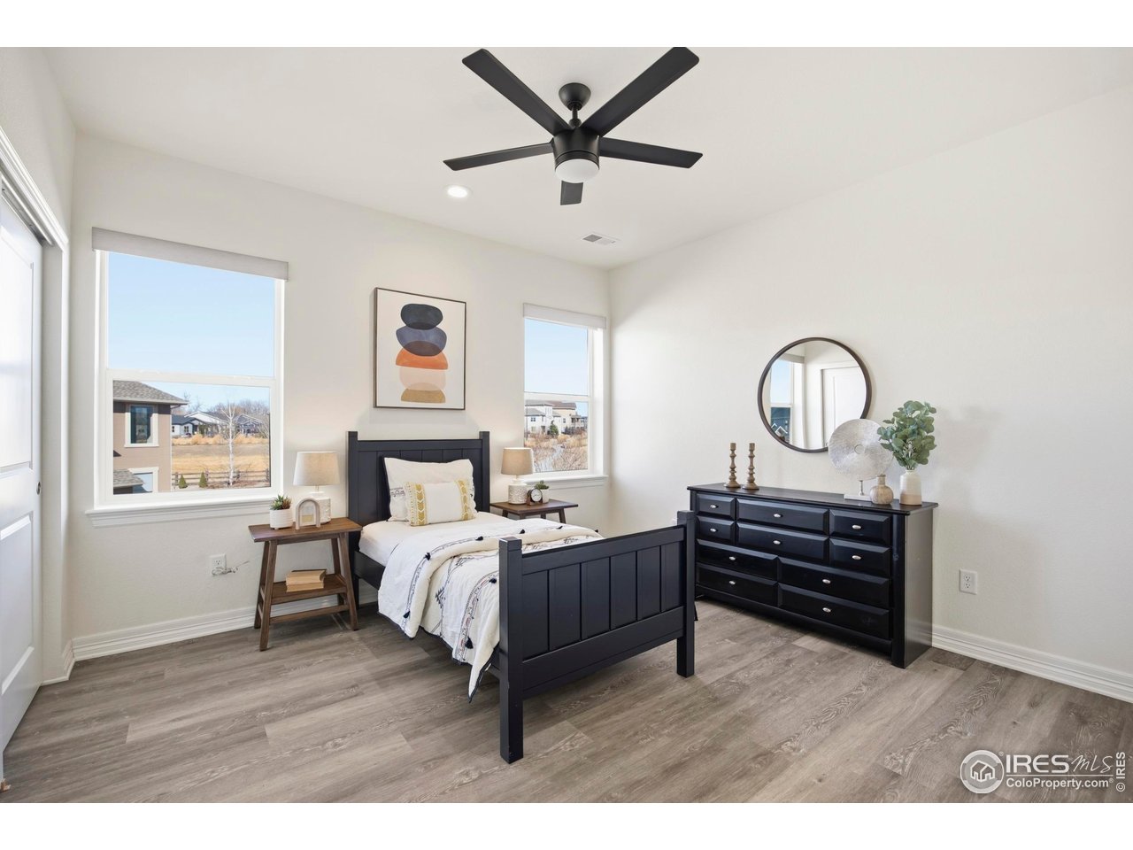6402 Foothills View Pl