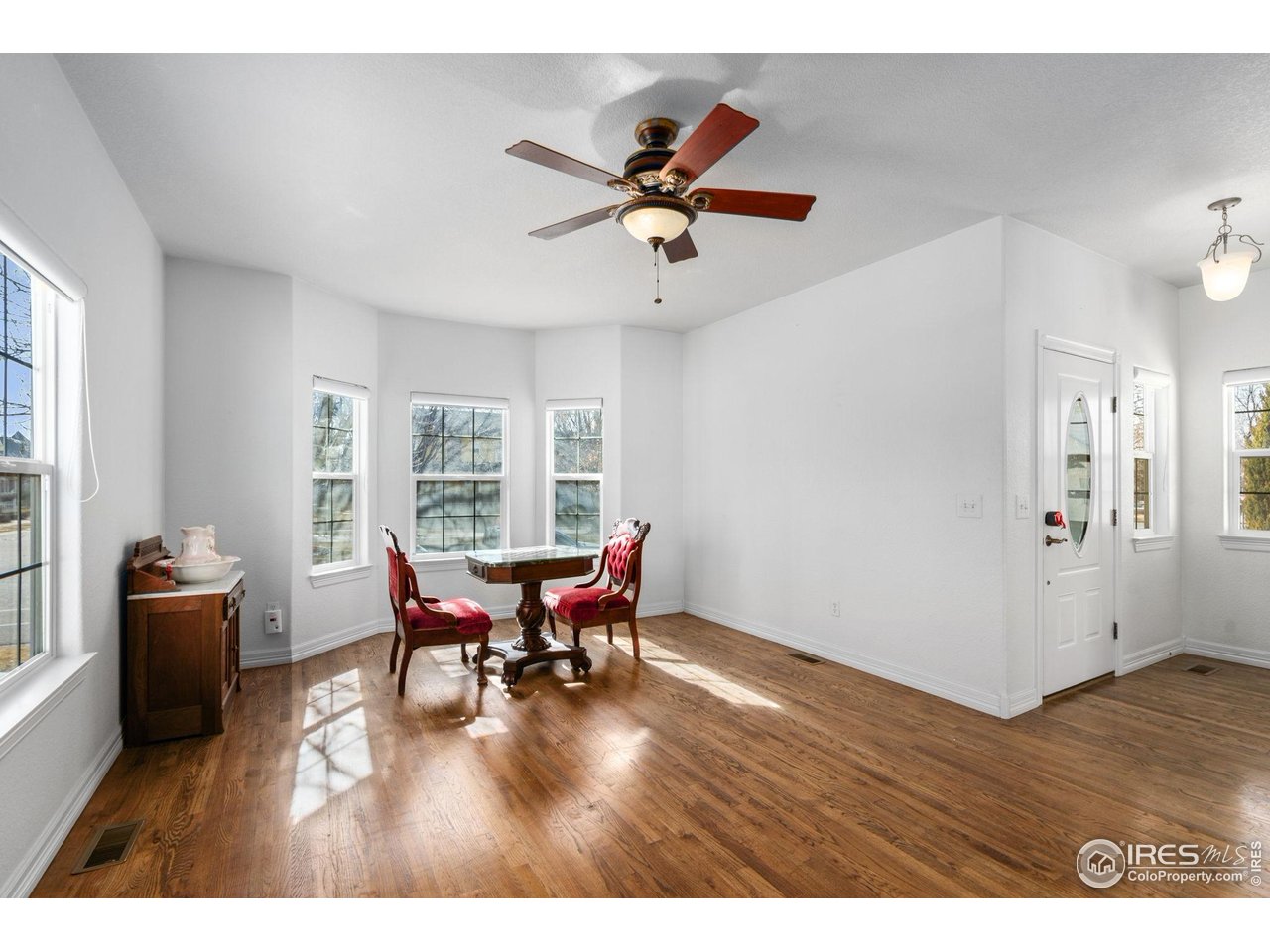 1300 Grand Ave
