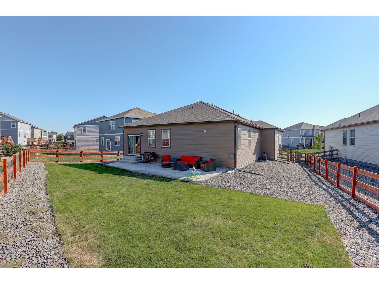 317 N 64th Ave