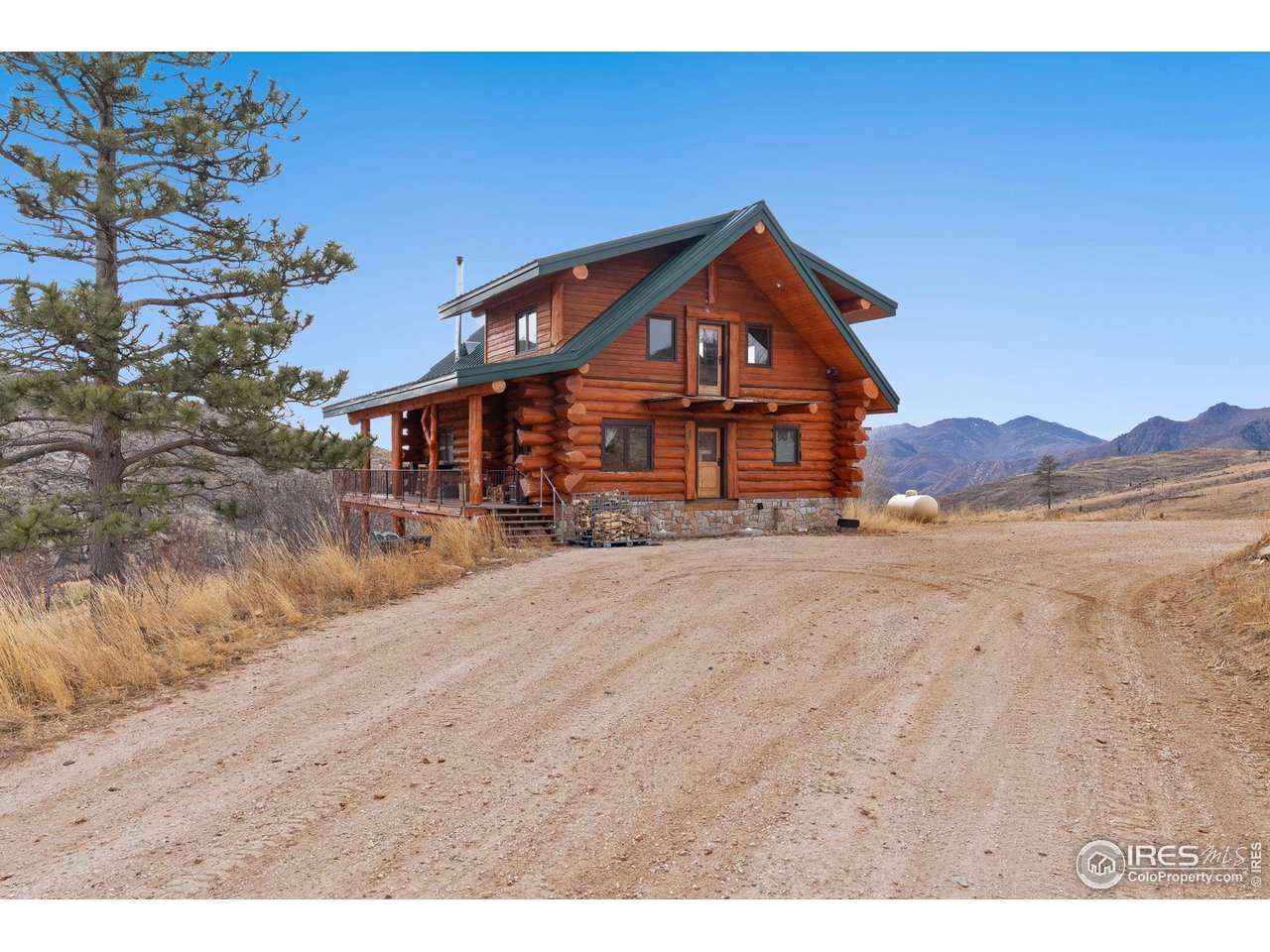 2441 Star View Dr
