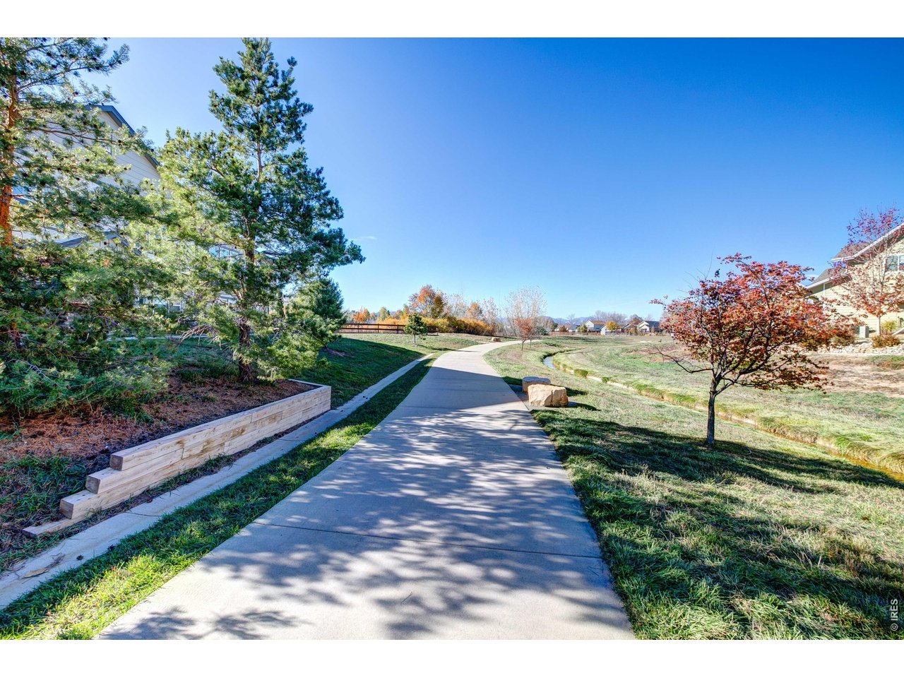 884 Winding Brook Dr