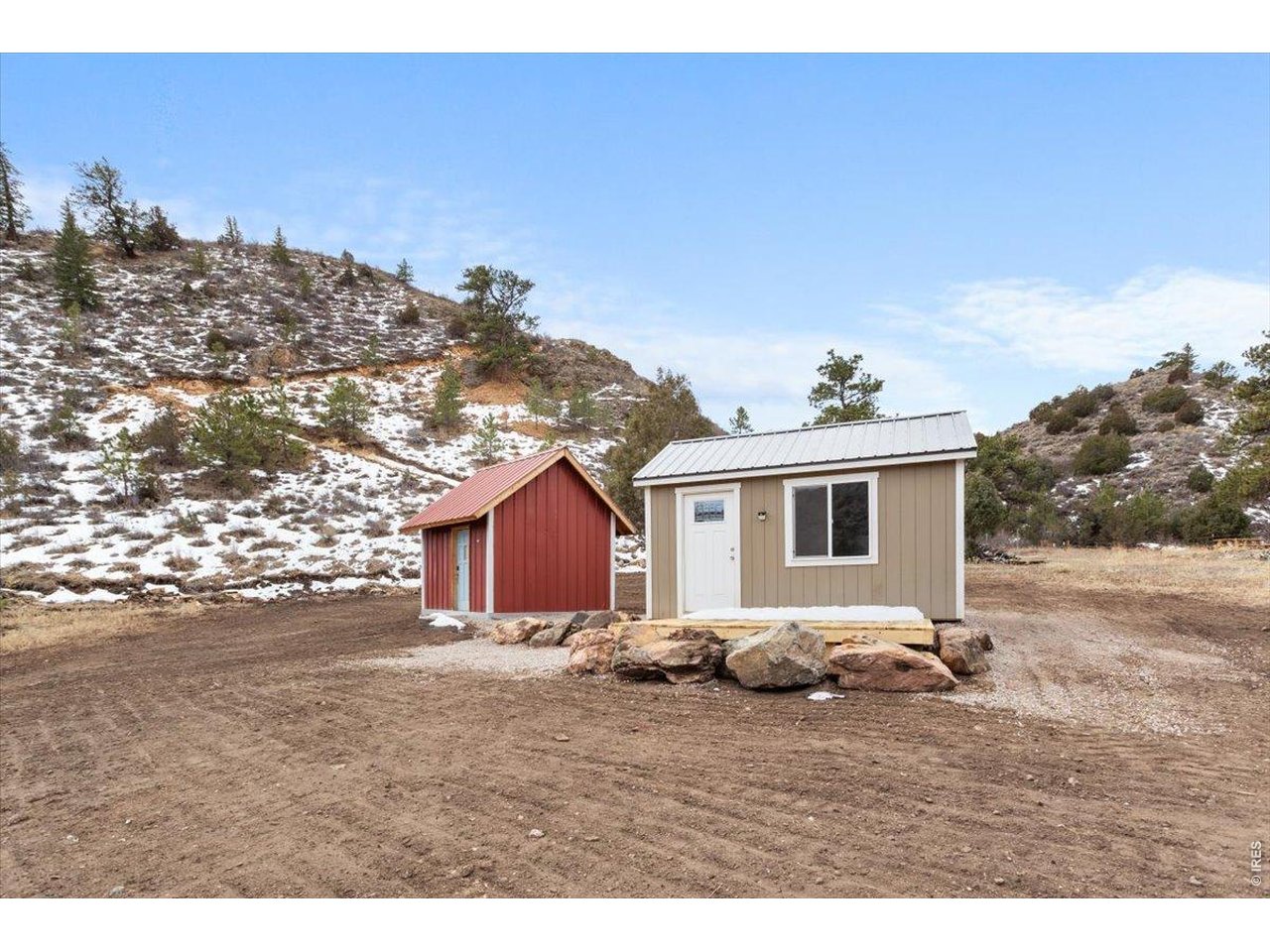 59 W Rustic Rd